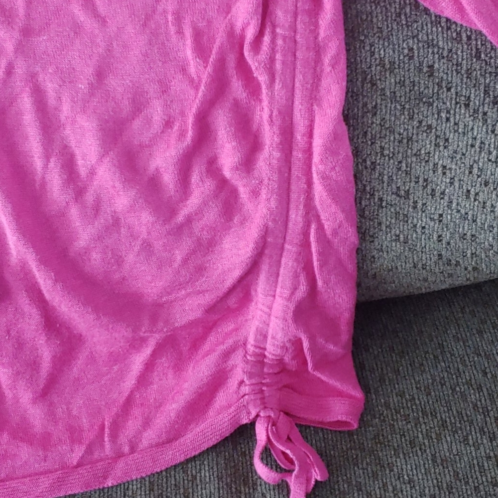Pink blouse - Picture 2 of 3